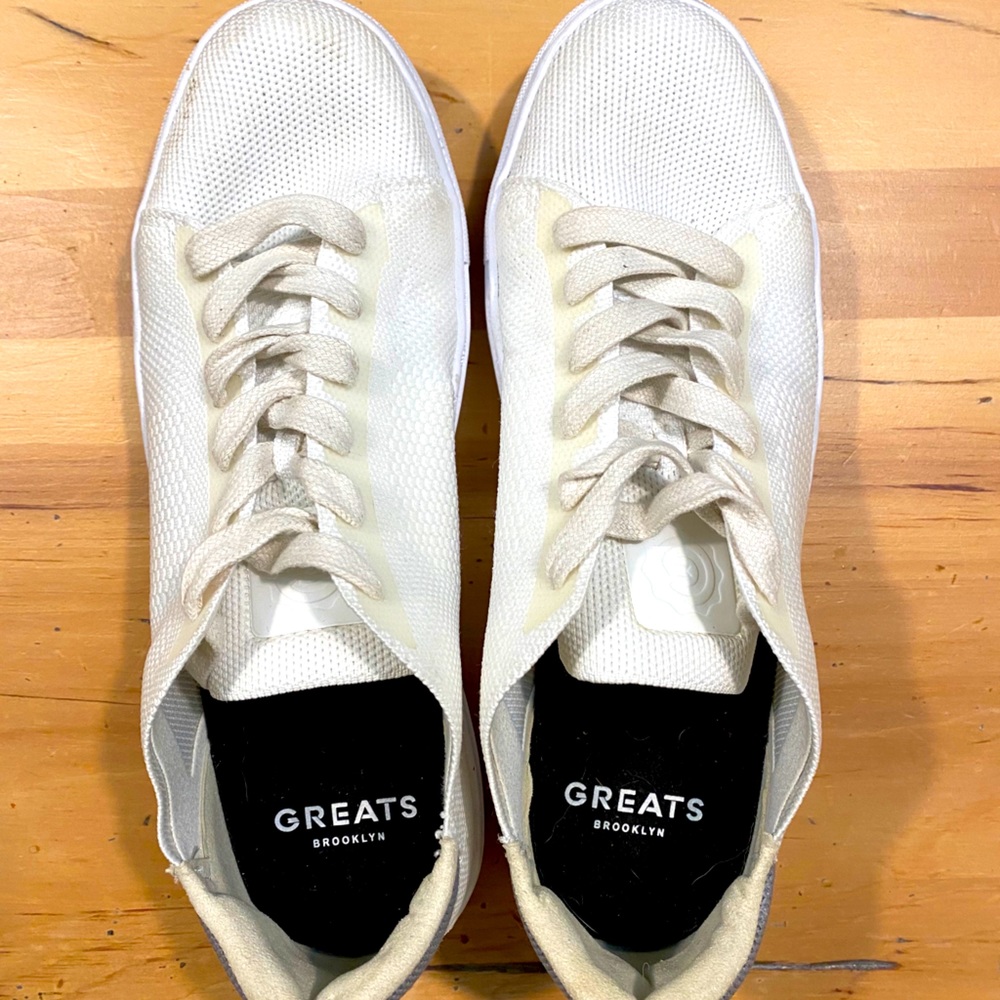 White casual sneakers 8.5W